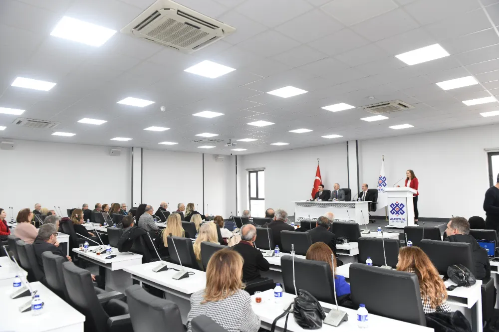 EĞİTİM NEFERLERİNE ‘HİZMET ŞEREF BELGESİ’