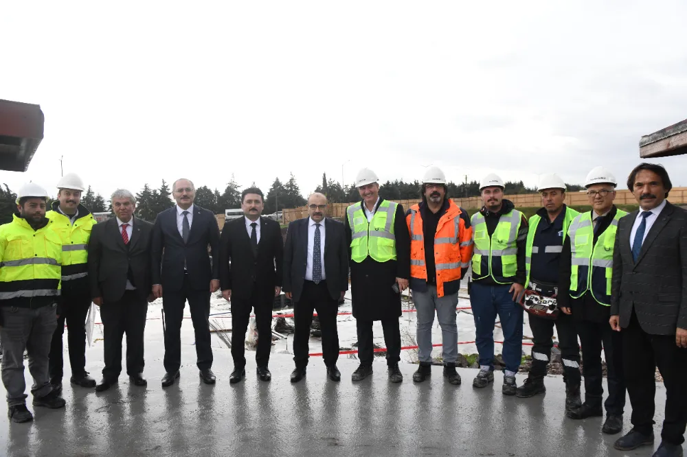 ALTIEYLÜL’ÜN VİZYON PROJELERİ VALİ USTAOĞLU’NDAN TAM NOT ALDI