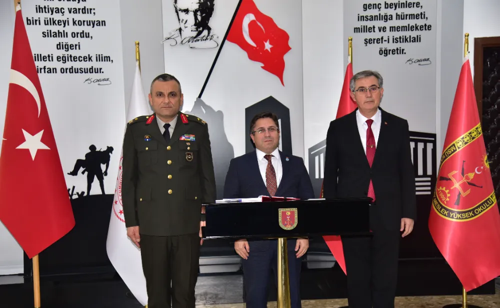 REKTÖR OĞURLU