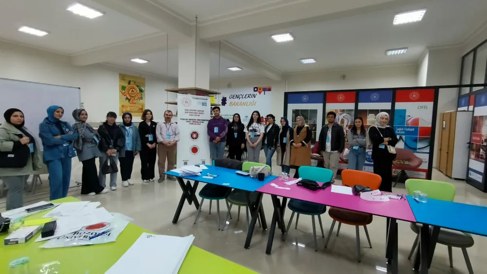 GENÇ GİRİŞİMCİ ADAYLARI “KÜMELENME MODELİ”Nİ ÖĞRENİYOR