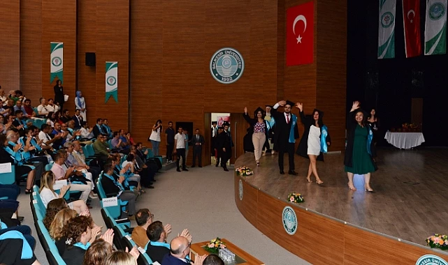 TIP FAKÜLTESİNDE MEZUNİYET GURURU