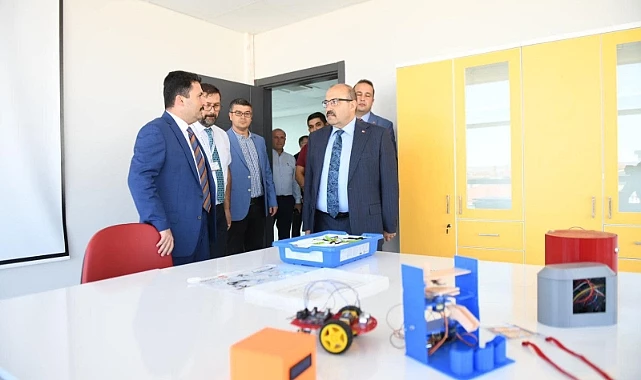 VALİ USTAOĞLU